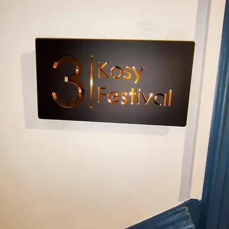 Frgk - Entire Building In Apartment *