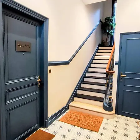 Apartment Frgk - Entire Building In *